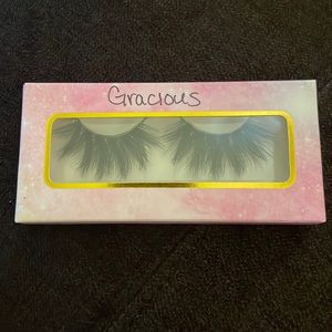 3D Mink Eyelash Strips “Gracious”